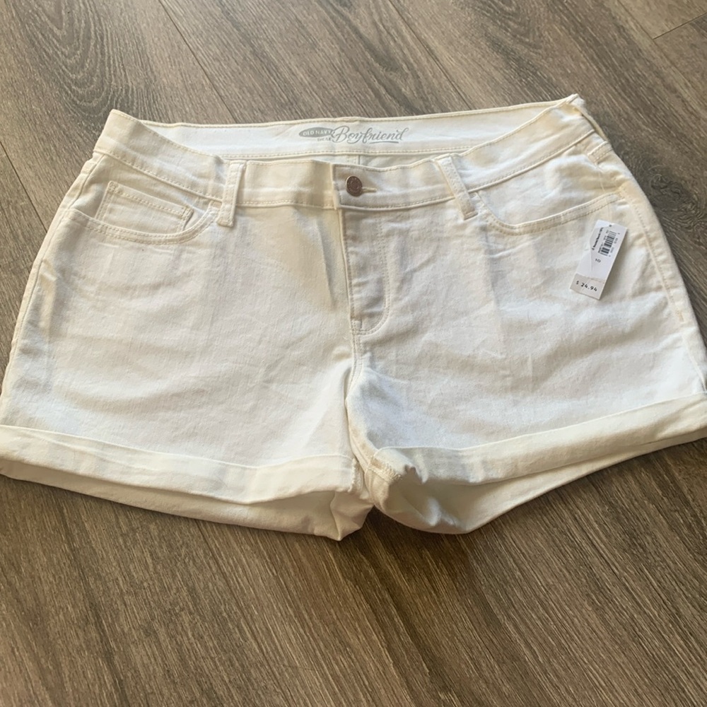 Brand New Old Navy Boyfriend Shorts Size 10